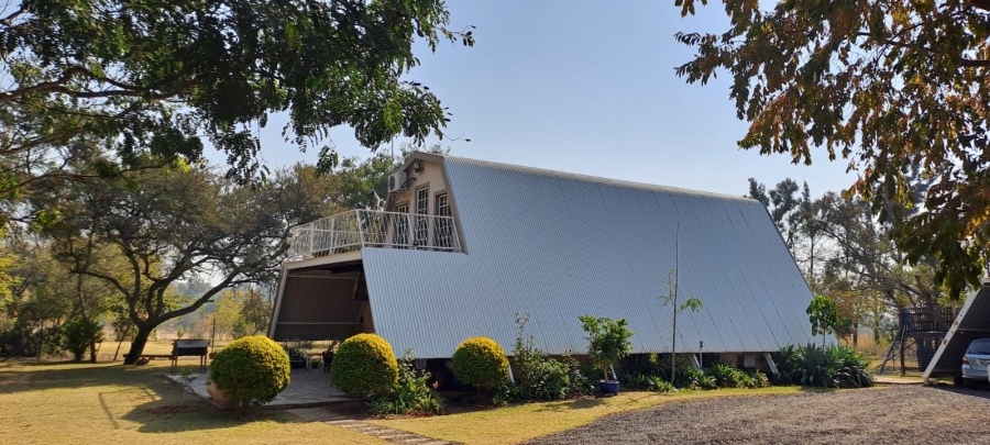 3 Bedroom Property for Sale in Modderfontein A H North West